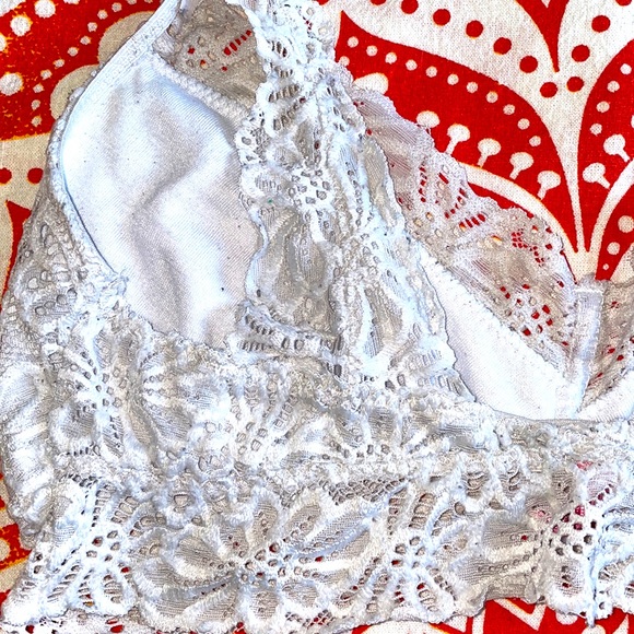 White Lace Bralette - Picture 5 of 6